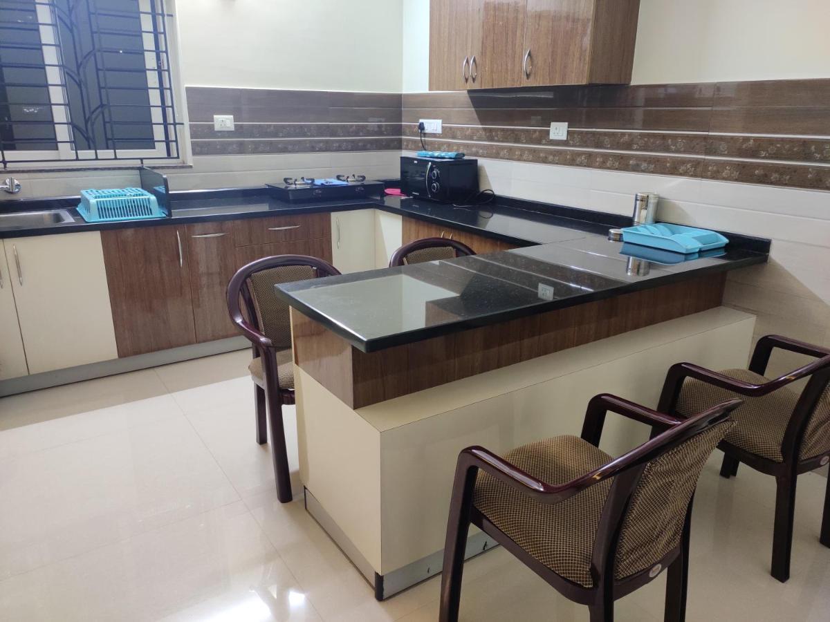 Apartamento Aikya Mangalore Exterior foto