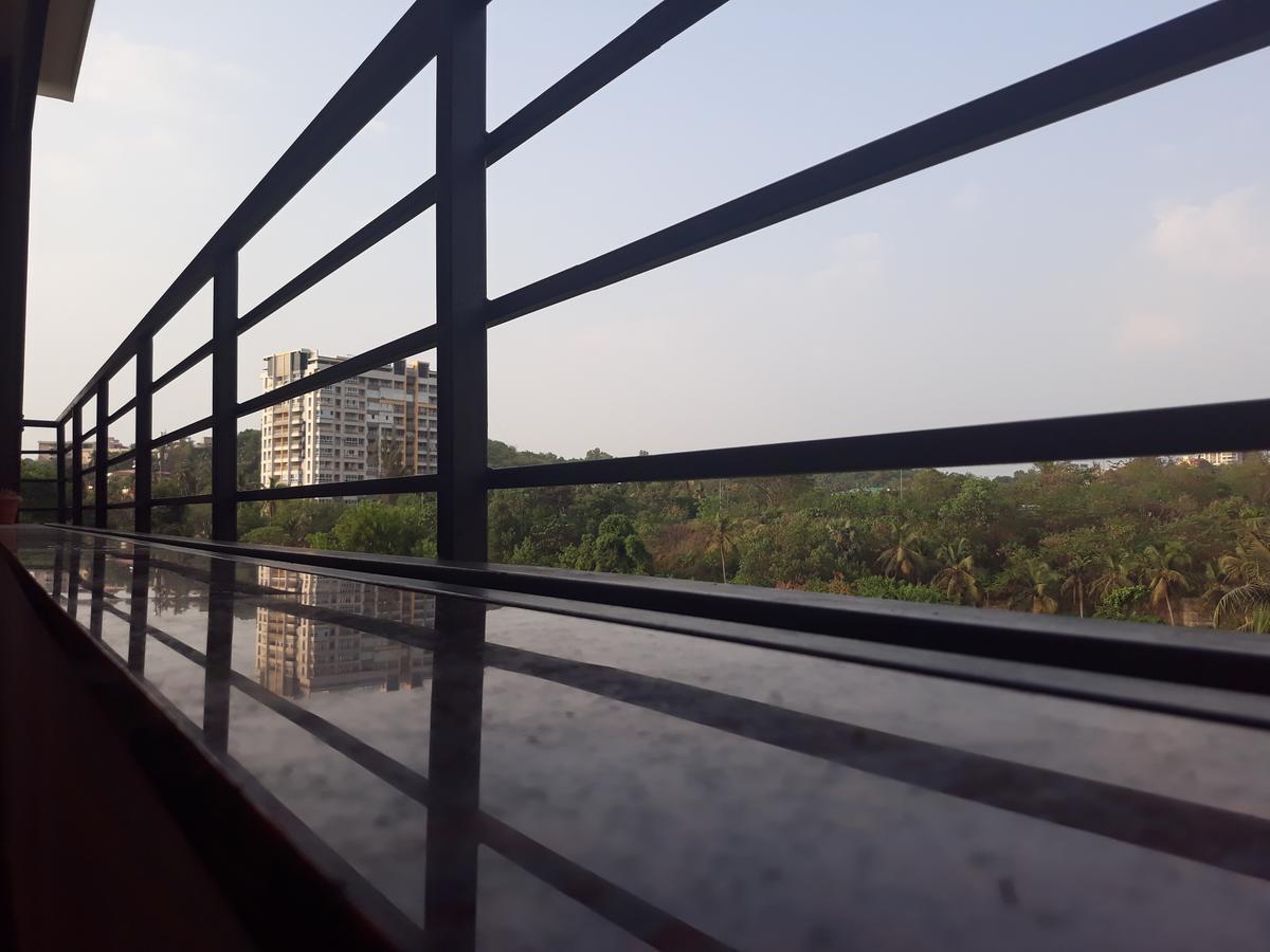 Apartamento Aikya Mangalore Exterior foto