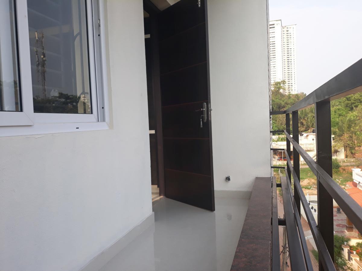 Apartamento Aikya Mangalore Exterior foto