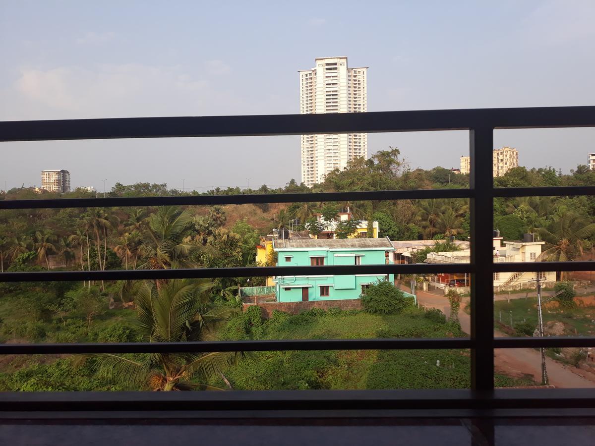 Apartamento Aikya Mangalore Exterior foto