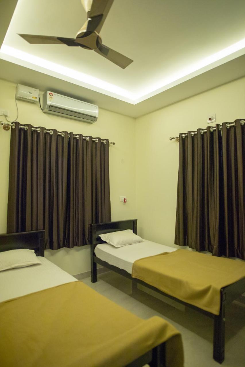 Apartamento Aikya Mangalore Exterior foto